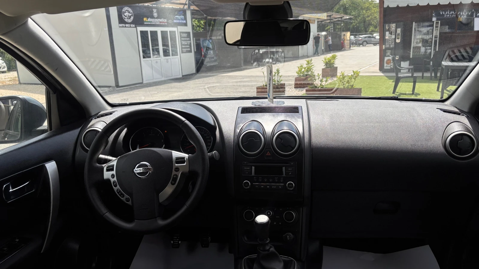 Nissan Qashqai Нов внос от Италия 1, 6 , снимка 6 - Автомобили и джипове - 54672657