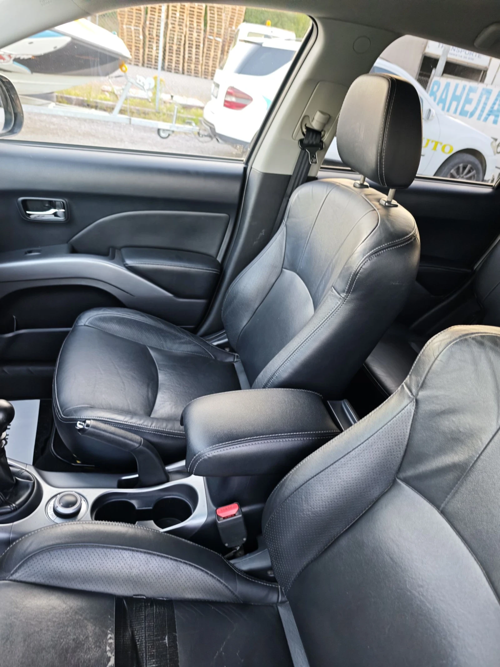 Citroen C-Crosser 4х4 7М ФУЛЛ, снимка 9 - Автомобили и джипове - 54840055