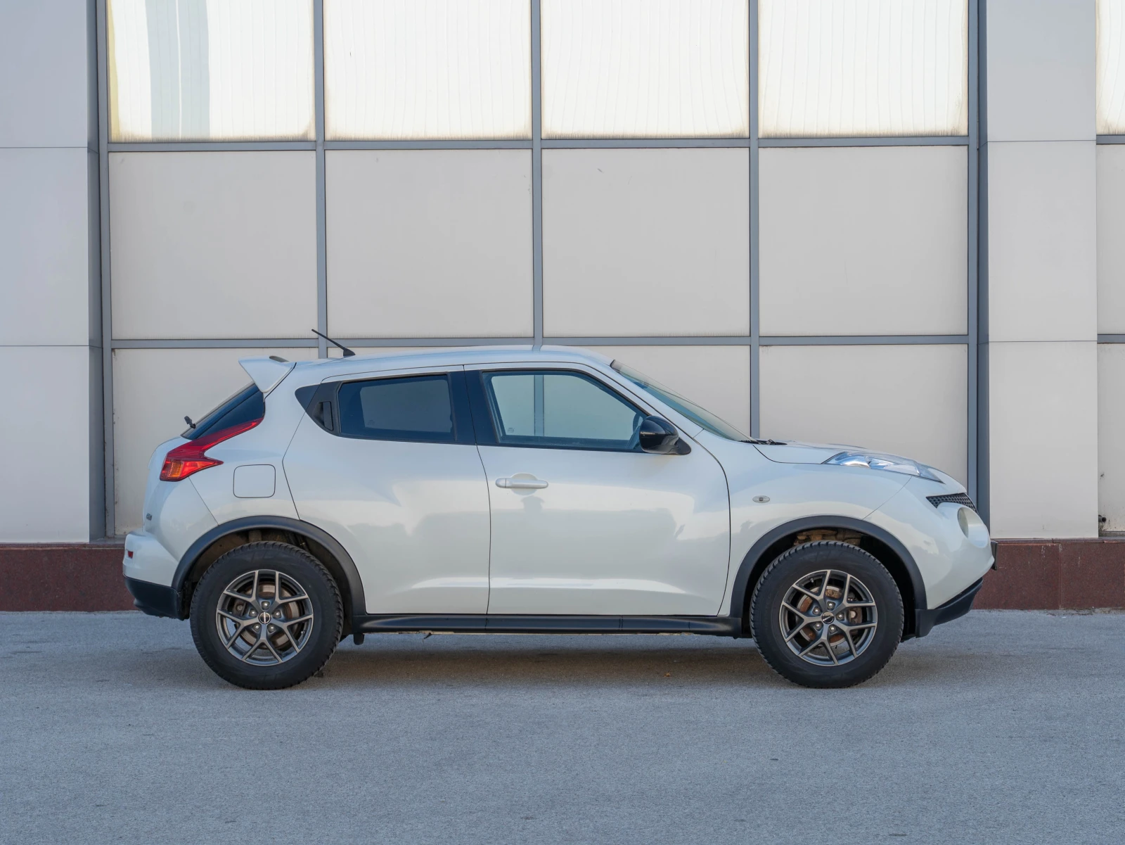 Nissan Juke 1.5 dCi NAVI CLIMATRONIC CAMERA FACELIFT, снимка 4 - Автомобили и джипове - 55166110