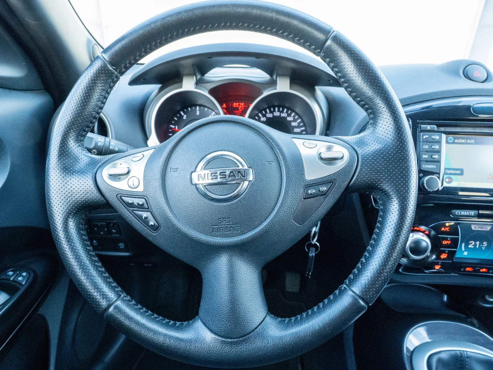 Nissan Juke 1.5 dCi NAVI CLIMATRONIC CAMERA FACELIFT, снимка 13 - Автомобили и джипове - 55166110