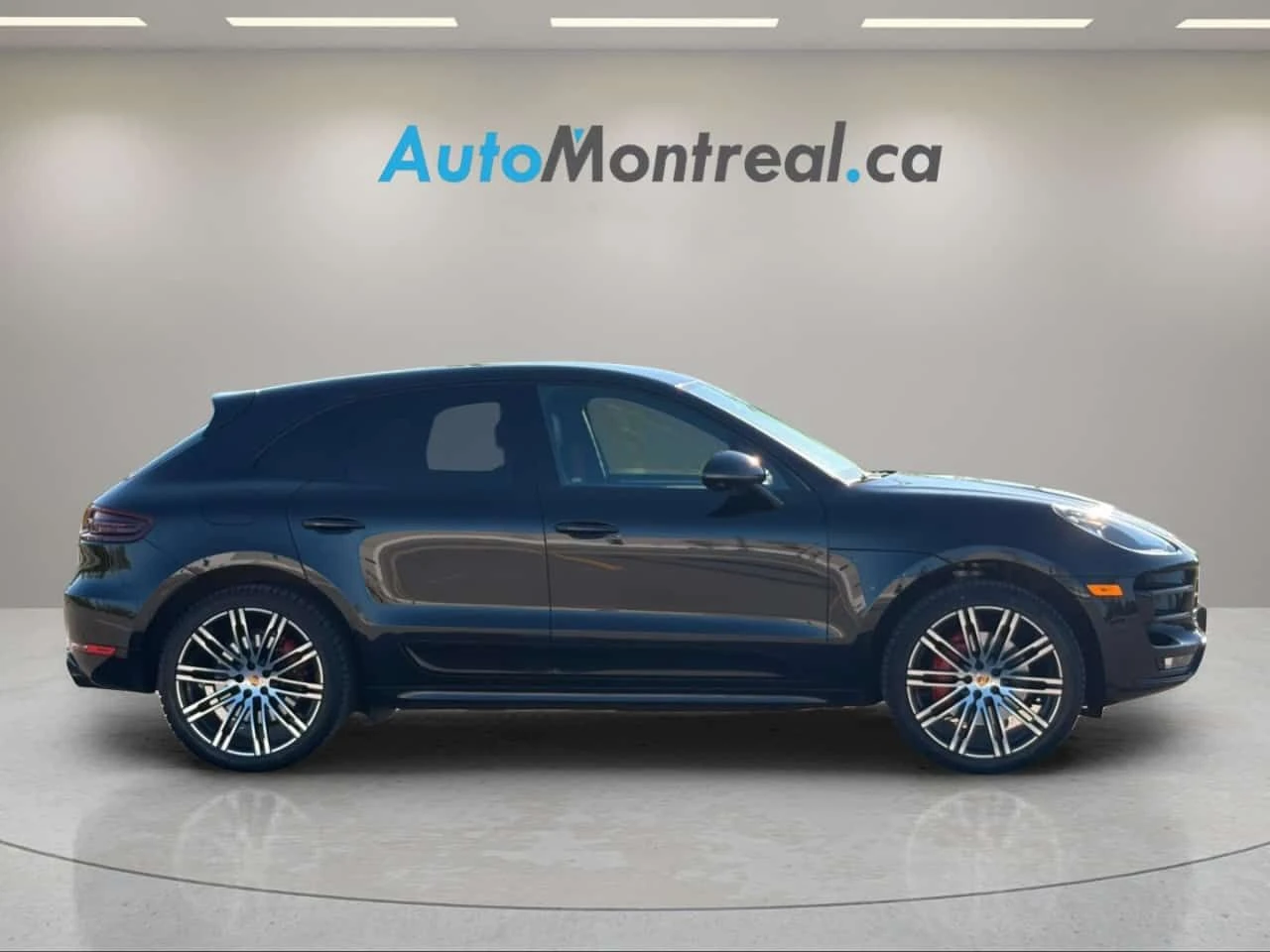 Porsche Macan TURBO* DISTRONIC* 360* BOSE* , снимка 3 - Автомобили и джипове - 55579106