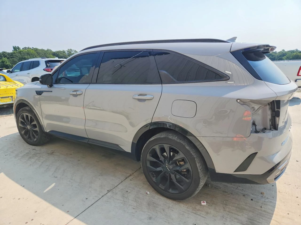 Kia Sorento 2.5l Sx, снимка 2 - Автомобили и джипове - 55772965