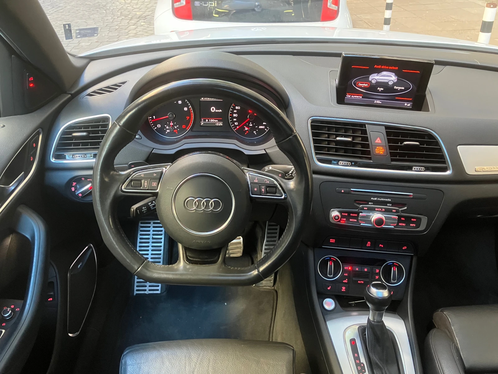 Audi Q3 Technik, снимка 8 - Автомобили и джипове - 56351081