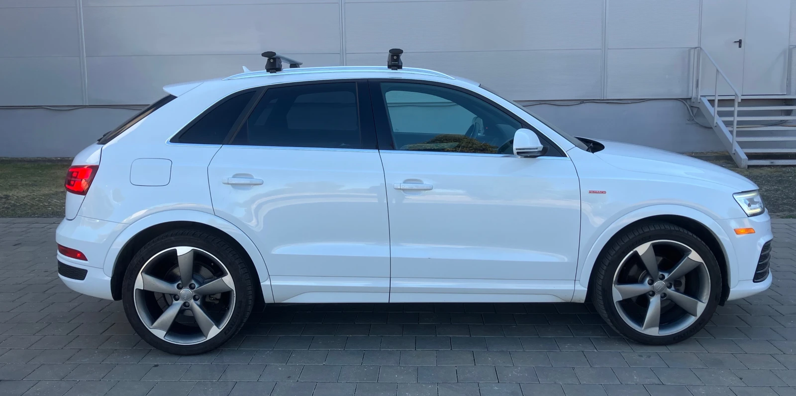 Audi Q3 Technik, снимка 4 - Автомобили и джипове - 56351081