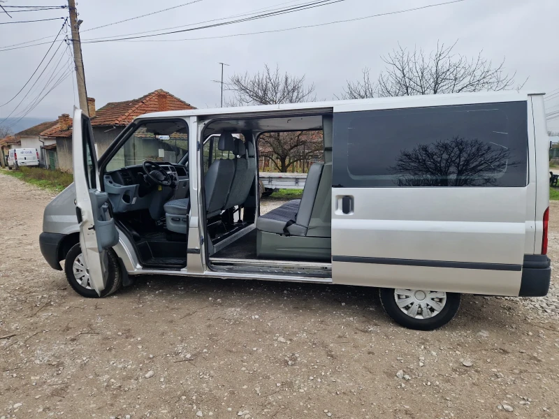 Ford Transit 2.2 CDTI, снимка 14 - Бусове и автобуси - 52875571