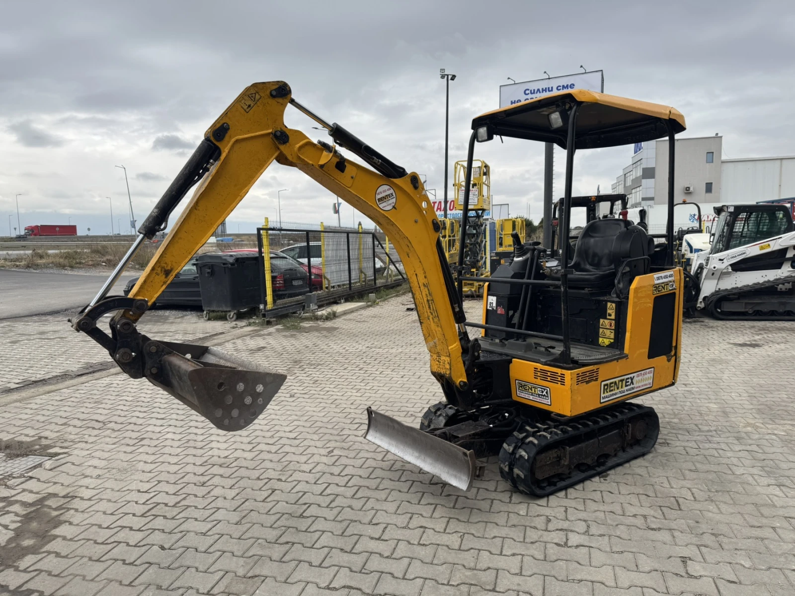 Багер JCB 15C-1 1500кг., 2019 г., снимка 6 - Индустриална техника - 56677331