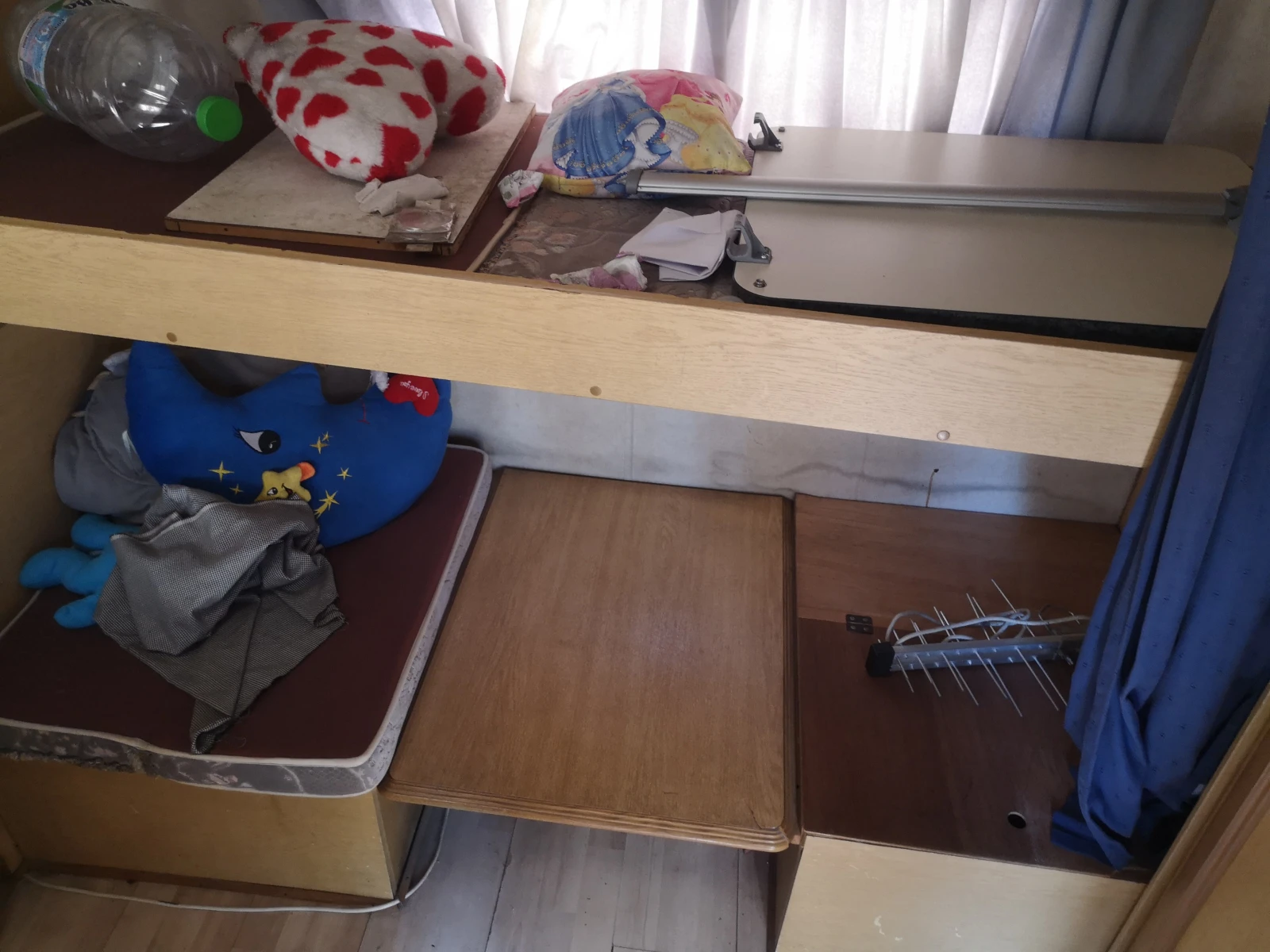 Каравана Coachmen GENIUS, снимка 5 - Каравани и кемпери - 55885433