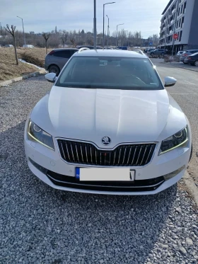 Skoda Superb  комби, снимка 3