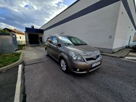 Toyota Corolla verso 2.2D-kat 177кс  2007g напълно обслужена.  - 6300 лв. / 3221.14 € - 96103765 2