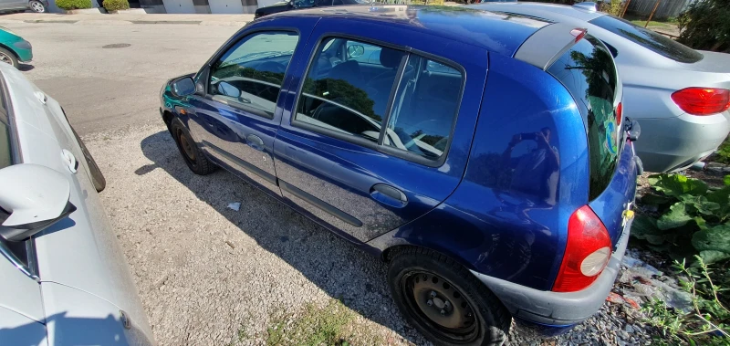 Renault Clio, снимка 3 - Автомобили и джипове - 47297627