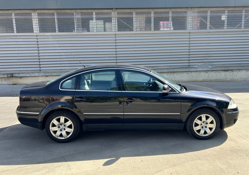 VW Passat, снимка 5 - Автомобили и джипове - 47528875