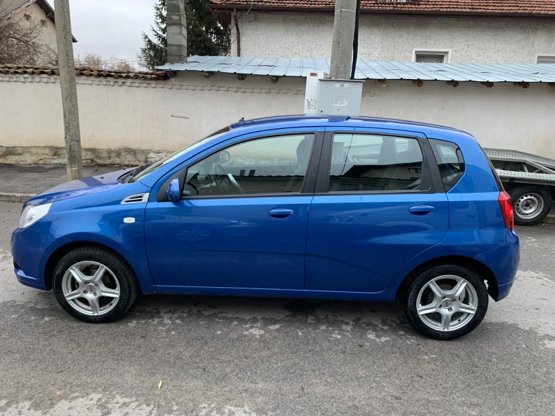 Chevrolet Aveo 1.2 Benzin 75ps Clima, снимка 8 - Автомобили и джипове - 48214371