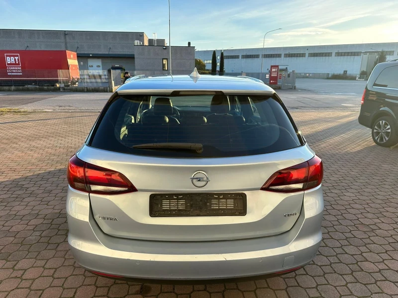 Opel Astra, снимка 17 - Автомобили и джипове - 48999156