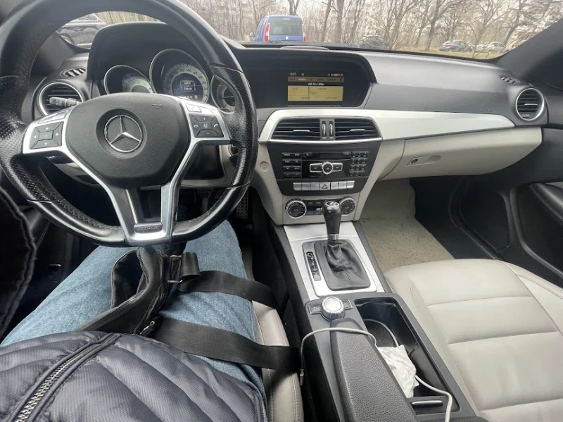 Mercedes-Benz C 220 AMG  SPORTS PACKAGE/7G/, снимка 12 - Автомобили и джипове - 49381370