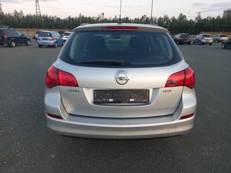 Opel Astra, снимка 4 - Автомобили и джипове - 50854653