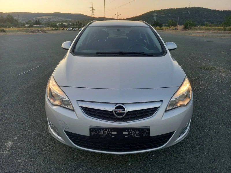 Opel Astra, снимка 2 - Автомобили и джипове - 50854653