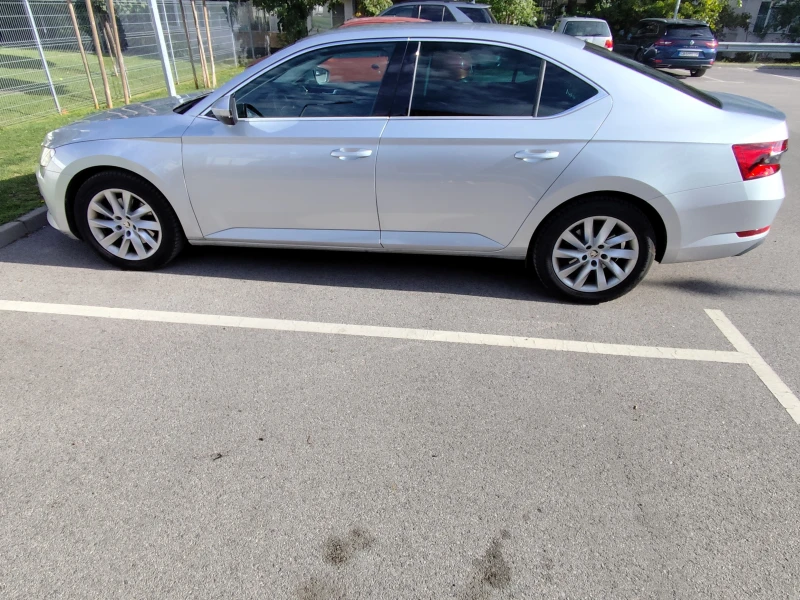 Skoda Superb 2.0 TDI 4Х4 200 к.с. 7 DSG, снимка 3 - Автомобили и джипове - 52268987