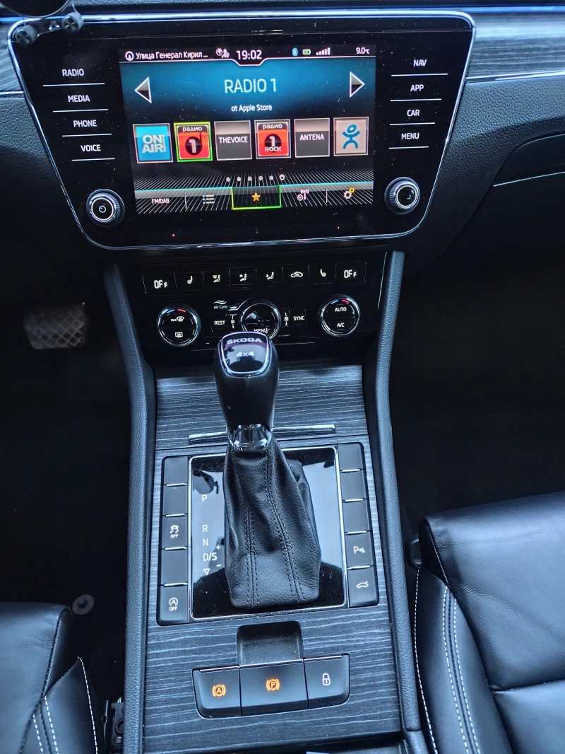Skoda Superb 2.0 TDI 4Х4 200 к.с. 7 DSG, снимка 12 - Автомобили и джипове - 52268987
