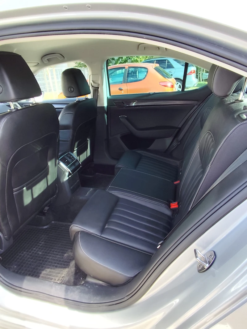 Skoda Superb 2.0 TDI 4Х4 200 к.с. 7 DSG, снимка 8 - Автомобили и джипове - 52268987