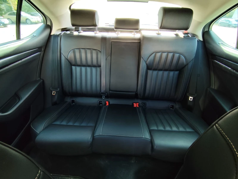 Skoda Superb 2.0 TDI 4Х4 200 к.с. 7 DSG, снимка 9 - Автомобили и джипове - 52268987