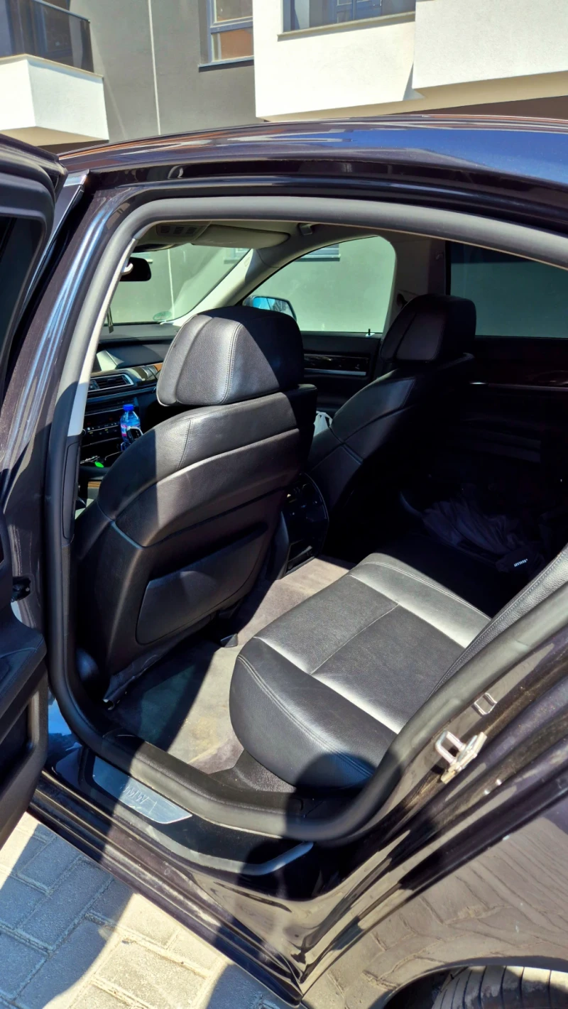 BMW 730, снимка 6 - Автомобили и джипове - 52483316