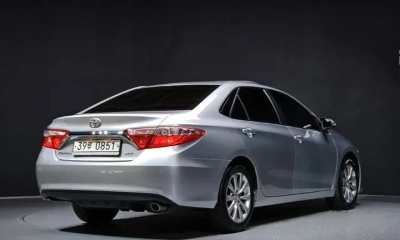 Toyota Camry, снимка 2 - Автомобили и джипове - 52904144