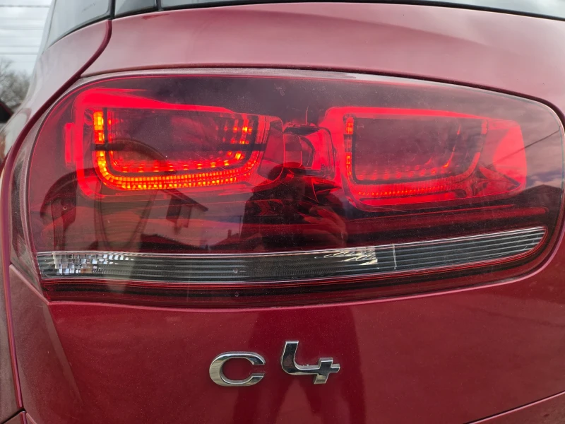 Citroen C4 Picasso ВСИЧКИ ВЪЗМОЖНИ ЕКСТРИ. УНИКАЛНО СЪСТОЯНИЕ. , снимка 17 - Автомобили и джипове - 53101770