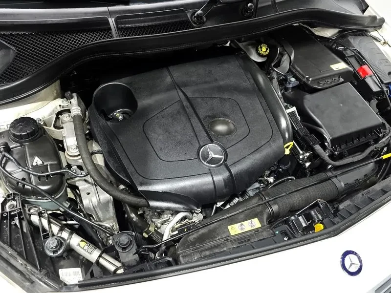 Mercedes-Benz B 200 2.0, снимка 6 - Автомобили и джипове - 54278344