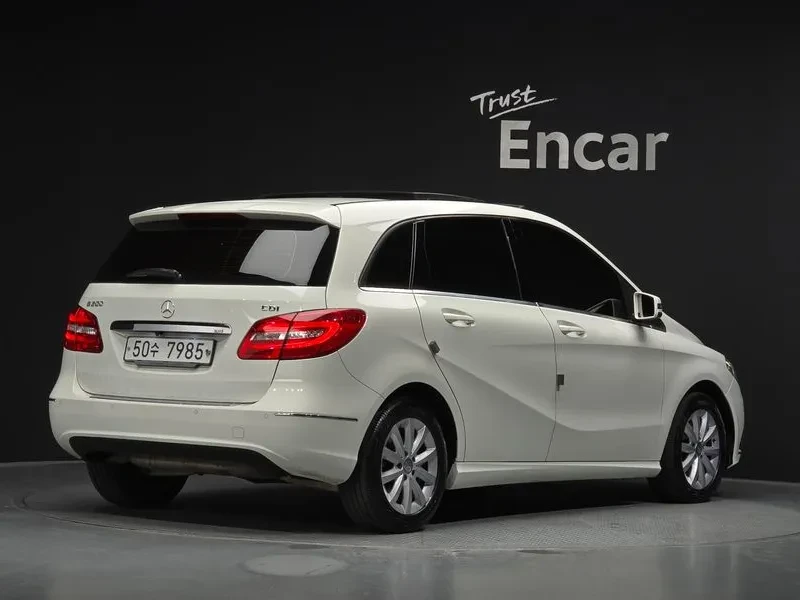 Mercedes-Benz B 200 2.0, снимка 2 - Автомобили и джипове - 54278344