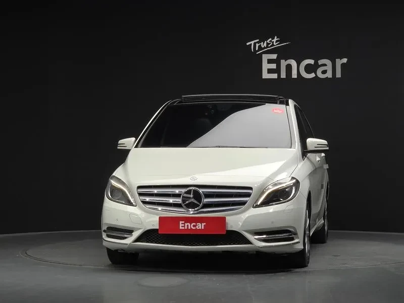 Mercedes-Benz B 200 2.0, снимка 3 - Автомобили и джипове - 54278344