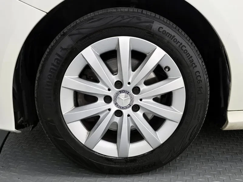 Mercedes-Benz B 200 2.0, снимка 5 - Автомобили и джипове - 54278344