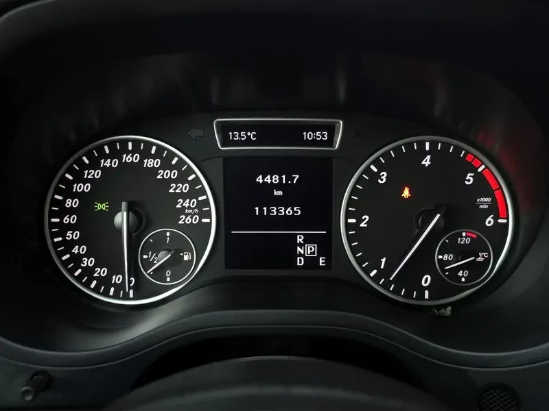 Mercedes-Benz B 200 2.0, снимка 8 - Автомобили и джипове - 54278344