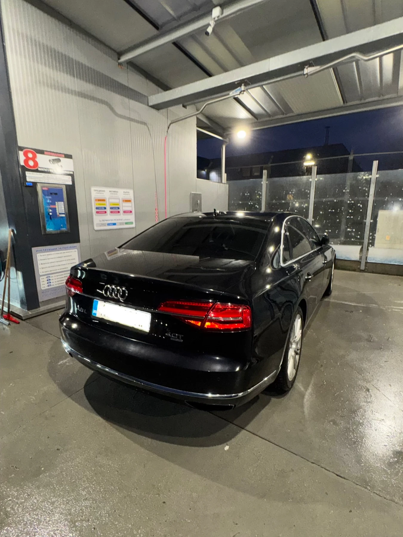 Audi A8 L 4.0T, снимка 1