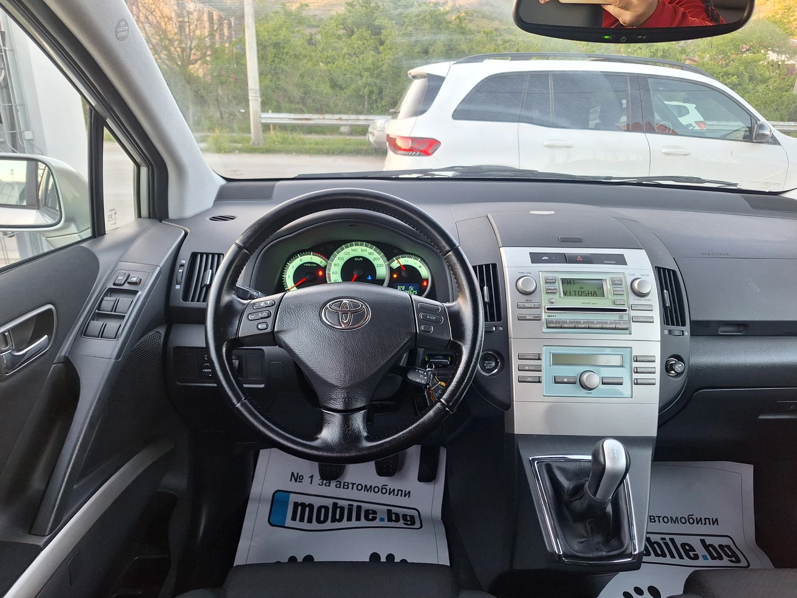 Toyota Corolla verso 2.0 D4D  - изображение 10