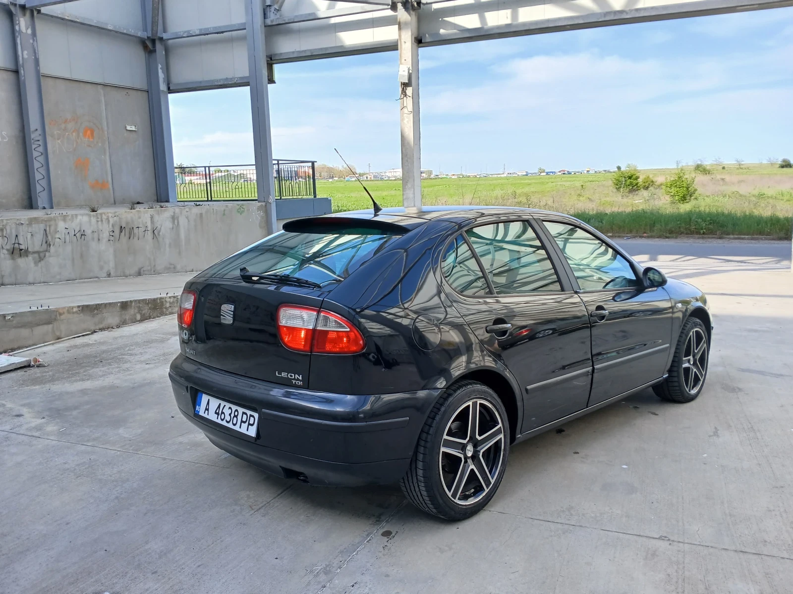 Seat Leon 1.9TDI 110кс - изображение 2