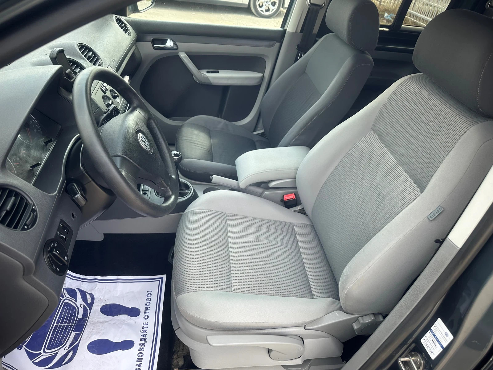 VW Caddy 1.9 TDI LIFE - изображение 8