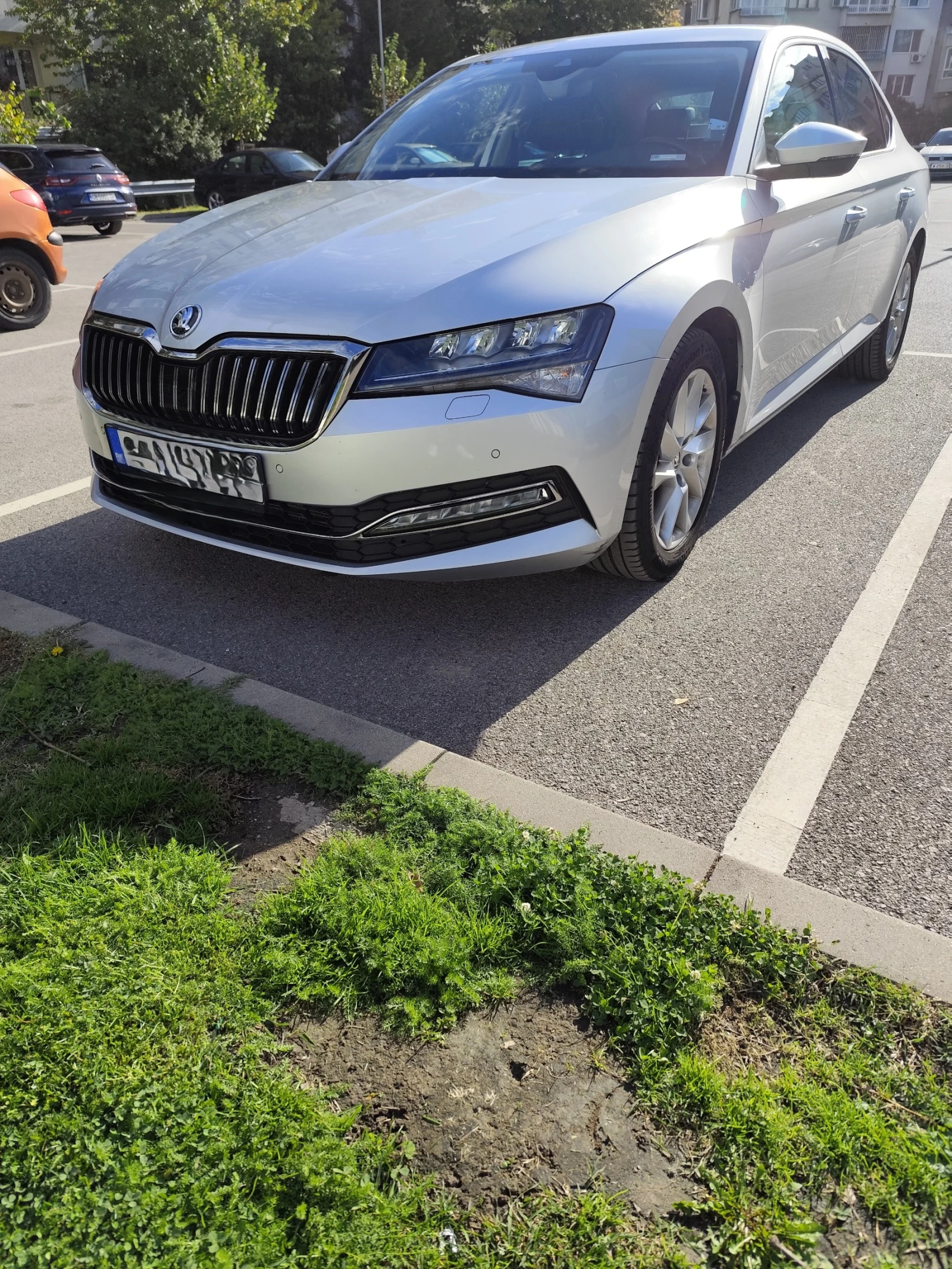 Skoda Superb 2.0 TDI 4Х4 200 к.с. 7 DSG - изображение 2