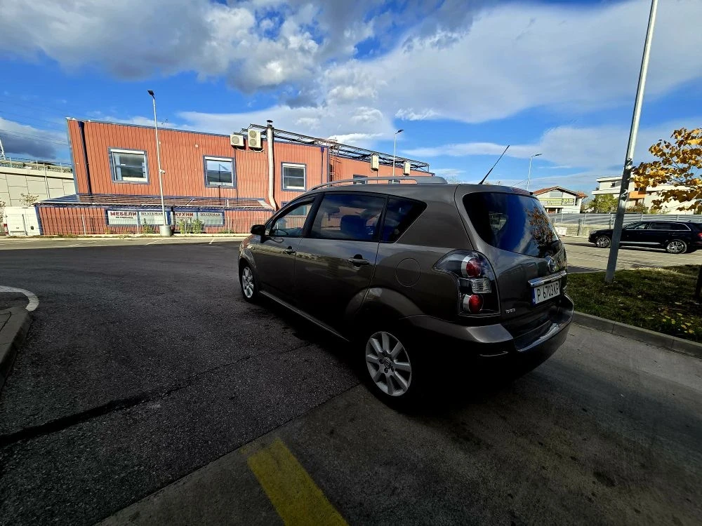 Toyota Corolla verso 2.2D-kat 177кс  2007g напълно обслужена.  - изображение 7