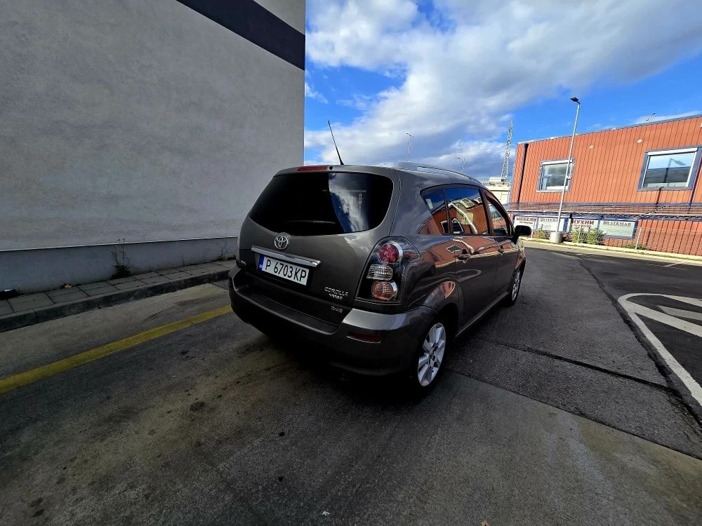 Toyota Corolla verso 2.2D-kat 177кс  2007g напълно обслужена.  - изображение 8