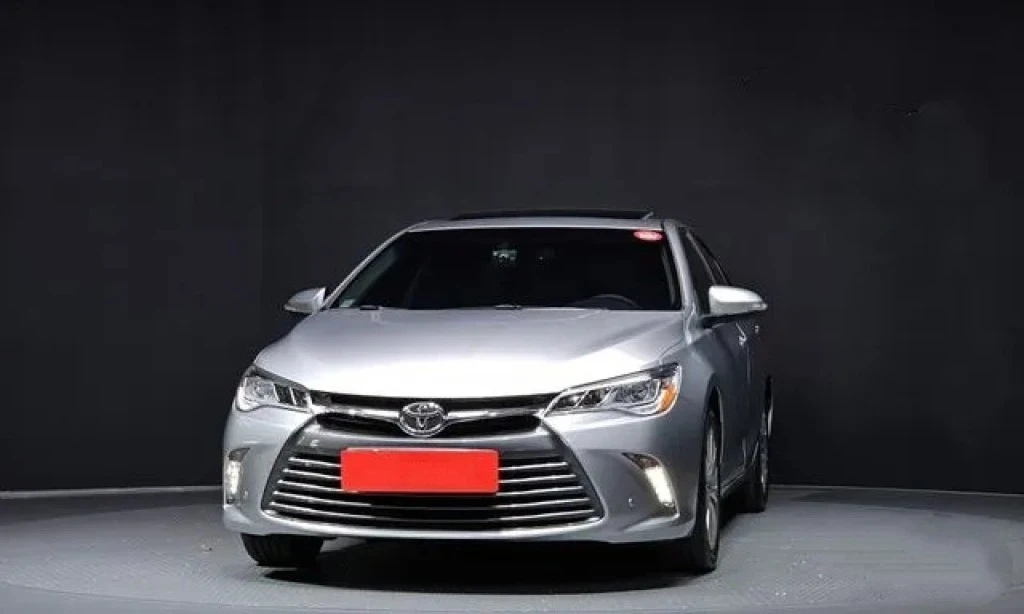 Toyota Camry  - изображение 3