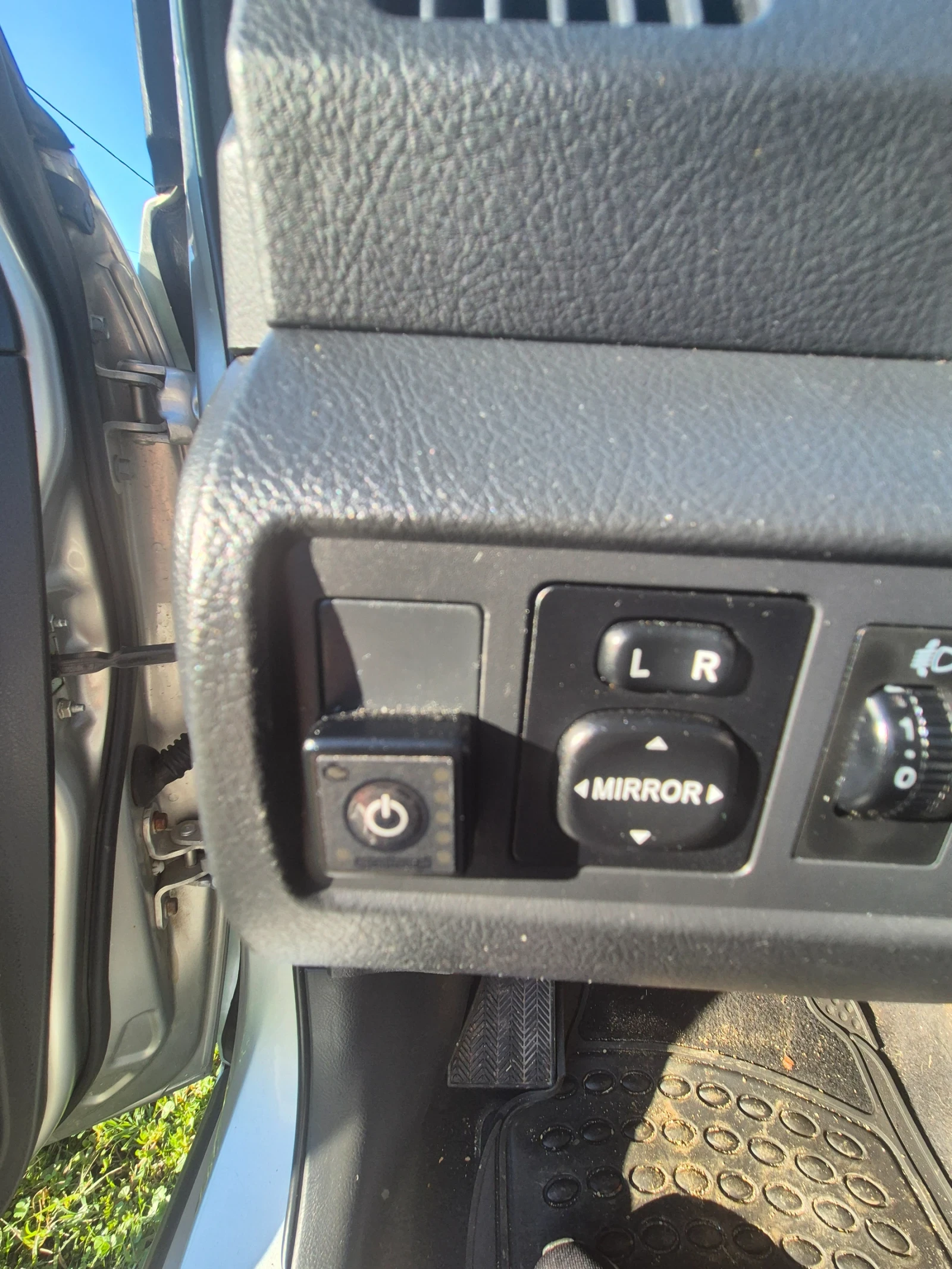 Toyota Corolla verso  - изображение 10