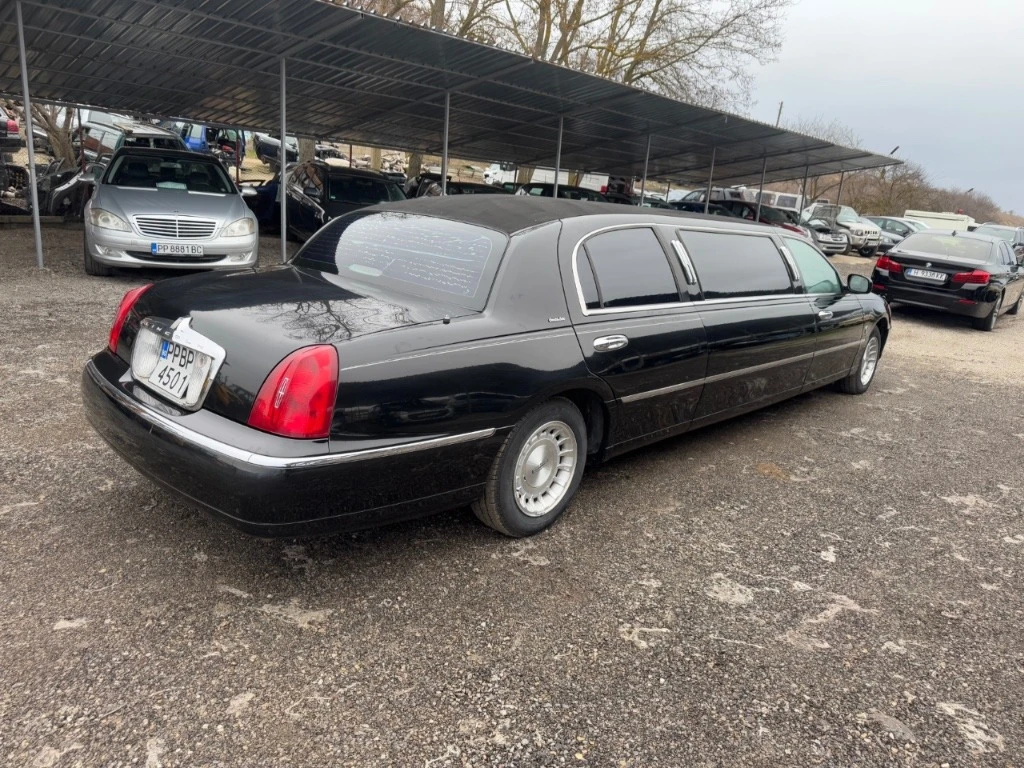 Lincoln Town car 4.6 i, снимка 5 - Автомобили и джипове - 53774056