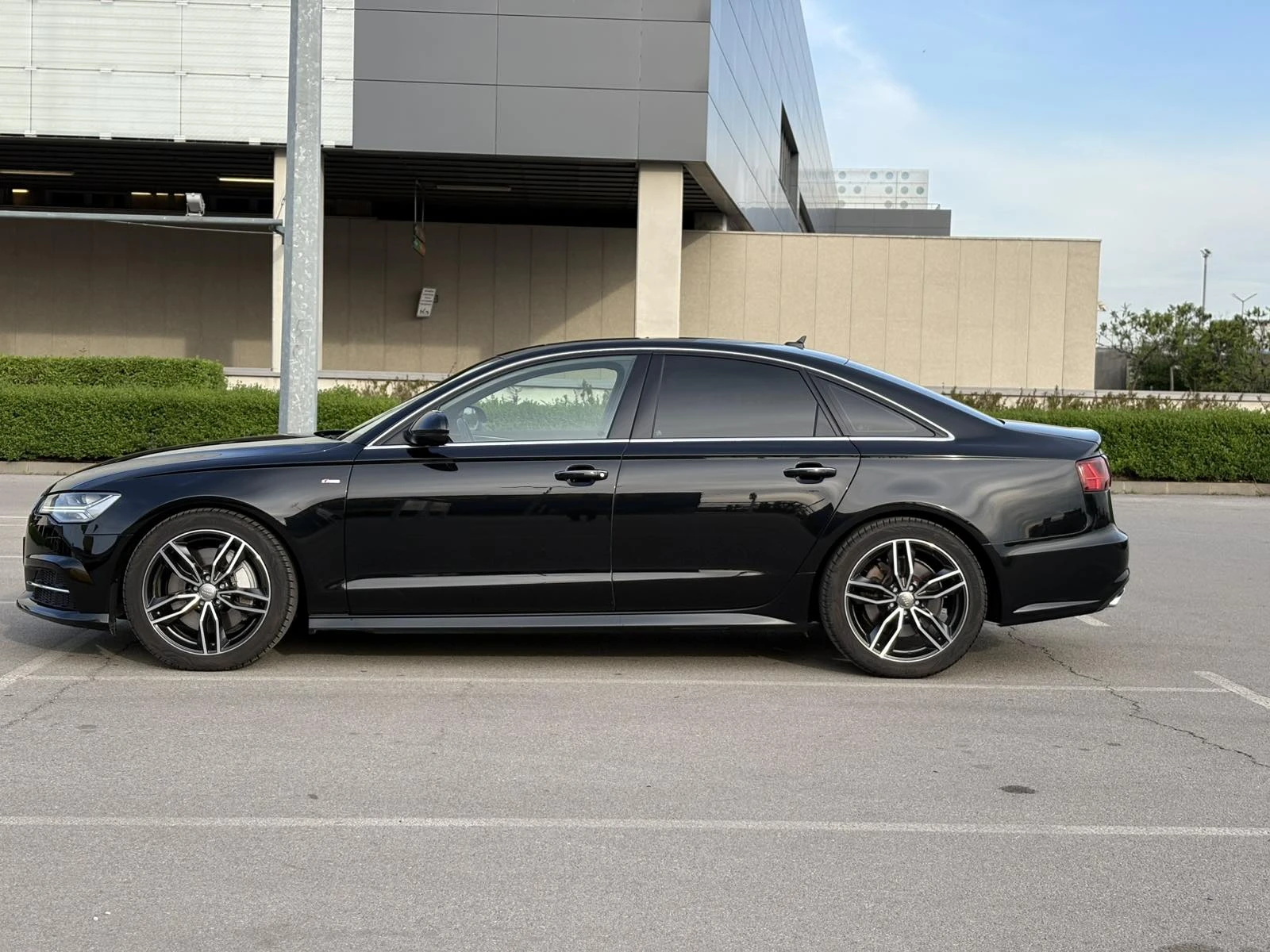 Audi A6 2.0, снимка 3 - Автомобили и джипове - 53960331