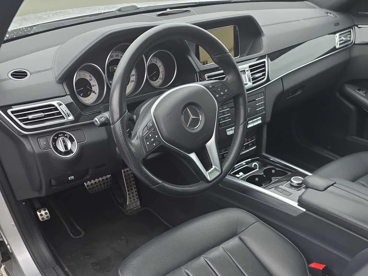 Mercedes-Benz E 400 * CARFAX * ЦЕНА ДО БГ, снимка 5 - Автомобили и джипове - 53967964