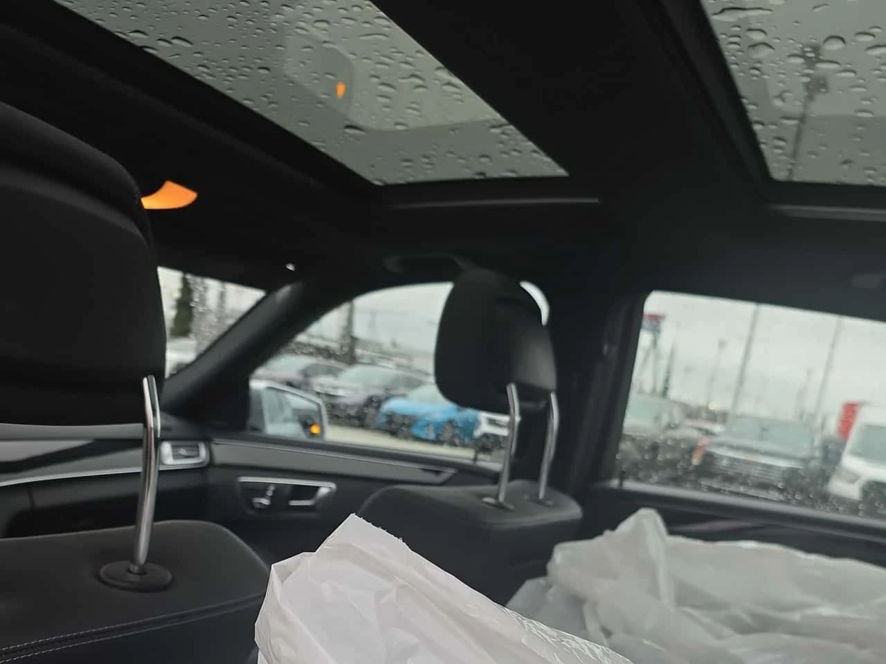 Mercedes-Benz E 400 * CARFAX * ЦЕНА ДО БГ, снимка 16 - Автомобили и джипове - 53967964