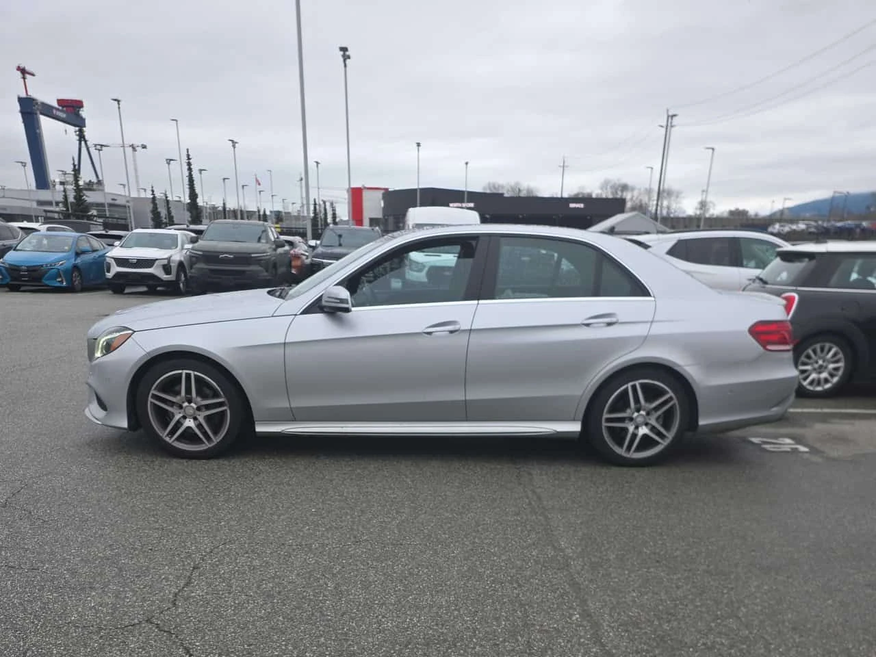 Mercedes-Benz E 400 * CARFAX * ЦЕНА ДО БГ, снимка 2 - Автомобили и джипове - 53967964