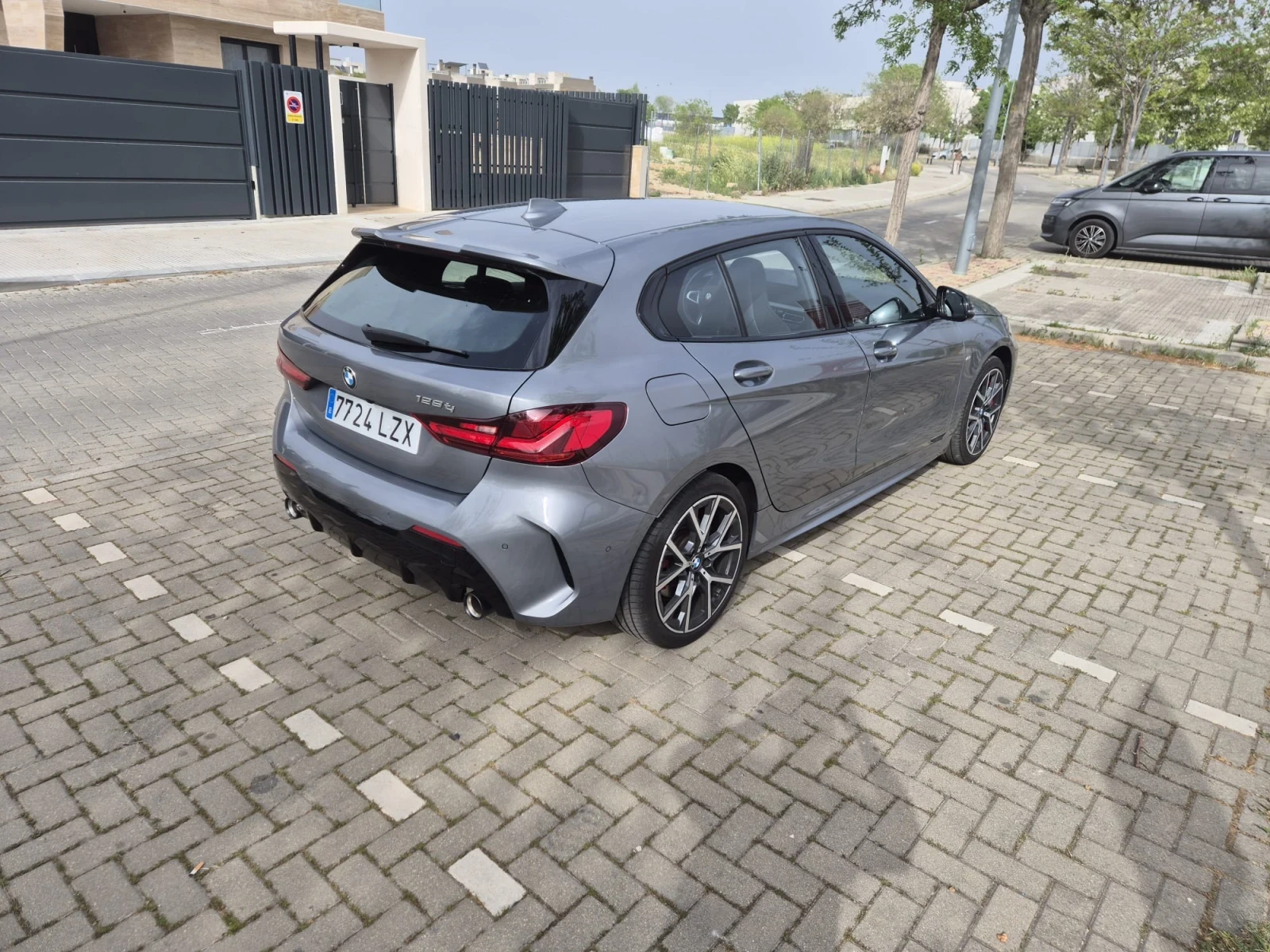 BMW 128, снимка 3 - Автомобили и джипове - 54161272