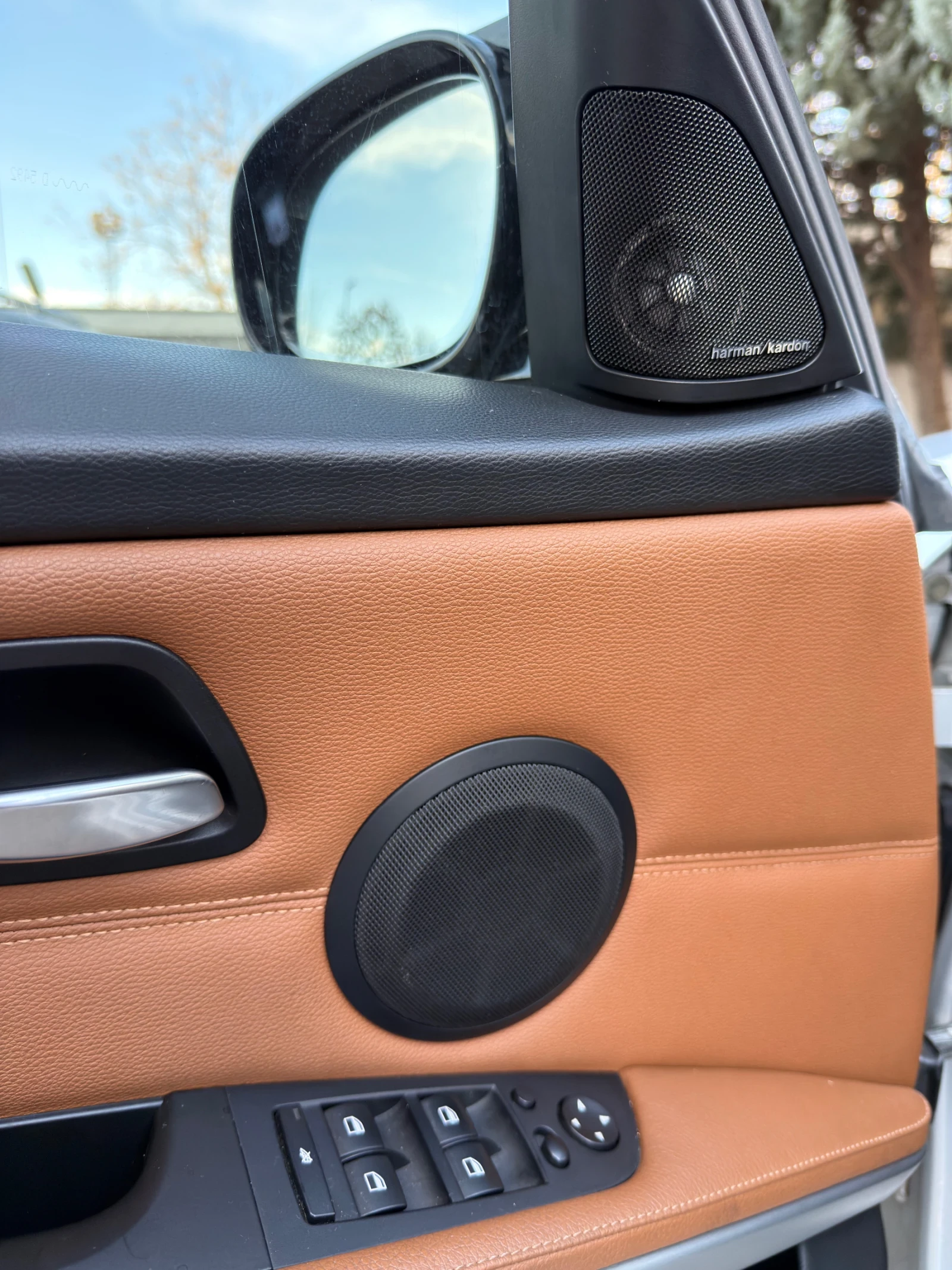 BMW 330, снимка 7 - Автомобили и джипове - 54336193