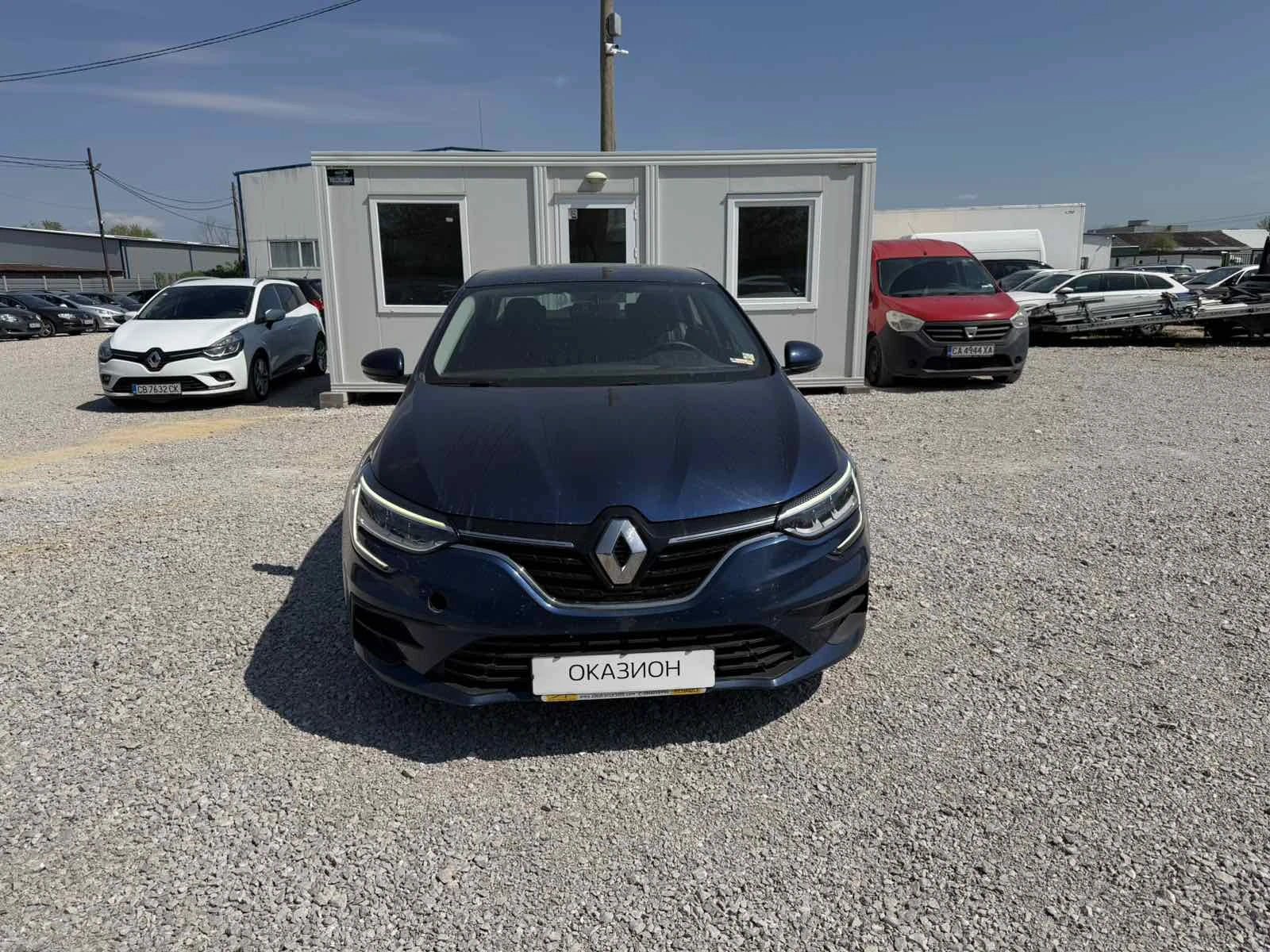 Renault Megane 1.3TCe Sedan 140k.c., снимка 2 - Автомобили и джипове - 54358668