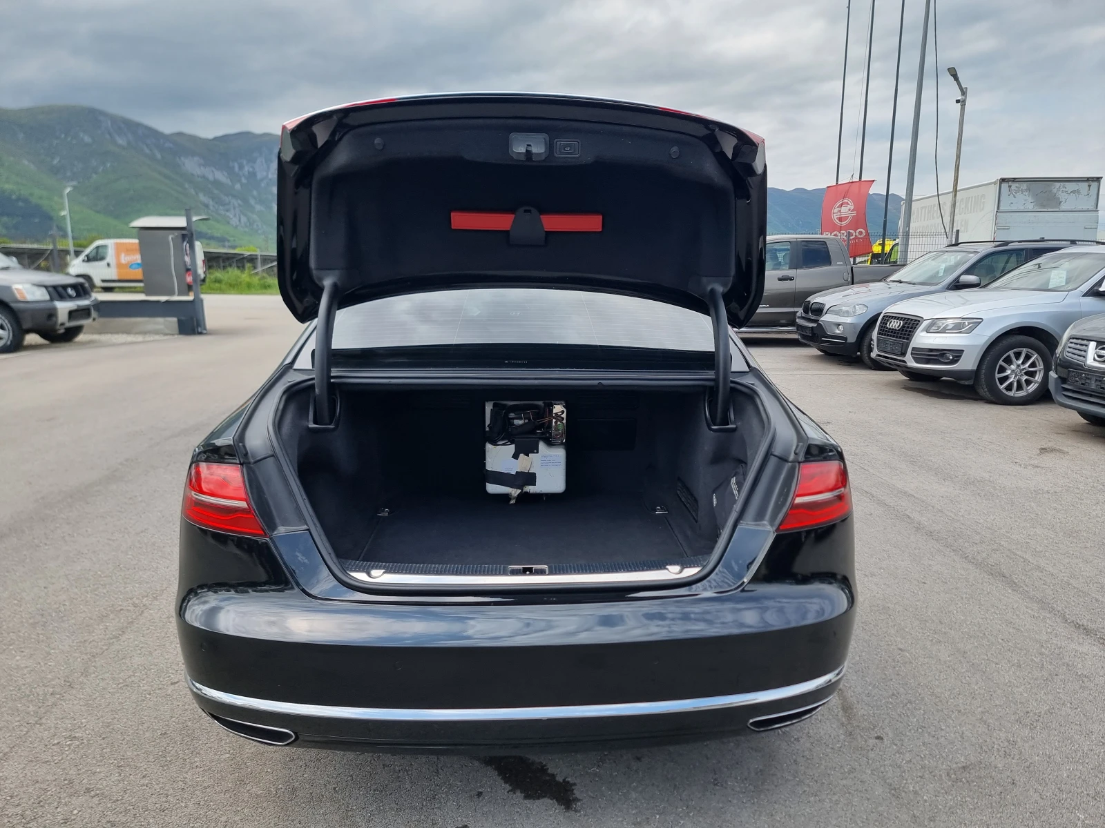 Audi A8 3.0TDI QUATRO, снимка 16 - Автомобили и джипове - 54358149